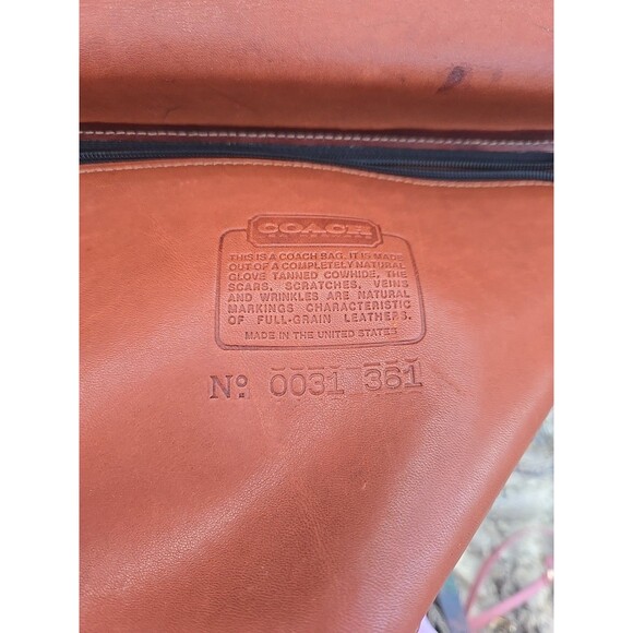 Coach Vintage Leather briefcase with gold buckle and two pockets. - Picture 11 of 14